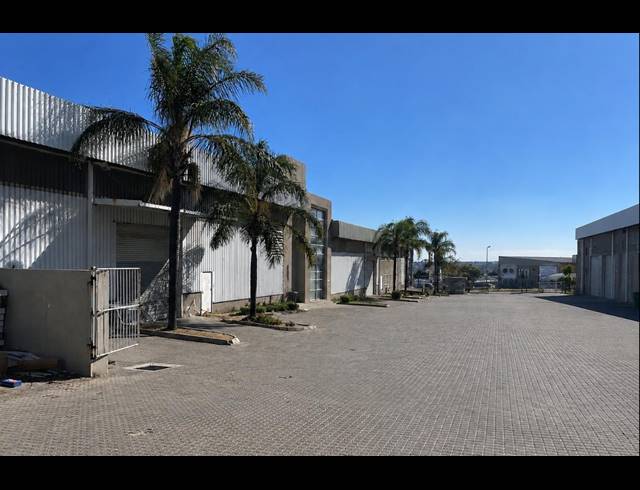 1,261M² OFFICE TO LET IN HALFWAY HOUSE